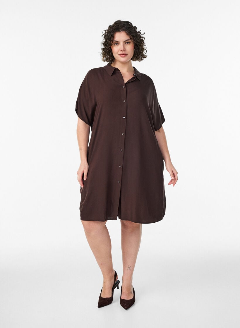 Loose-fitting long shirt in viscose, Brown, Model image number 1