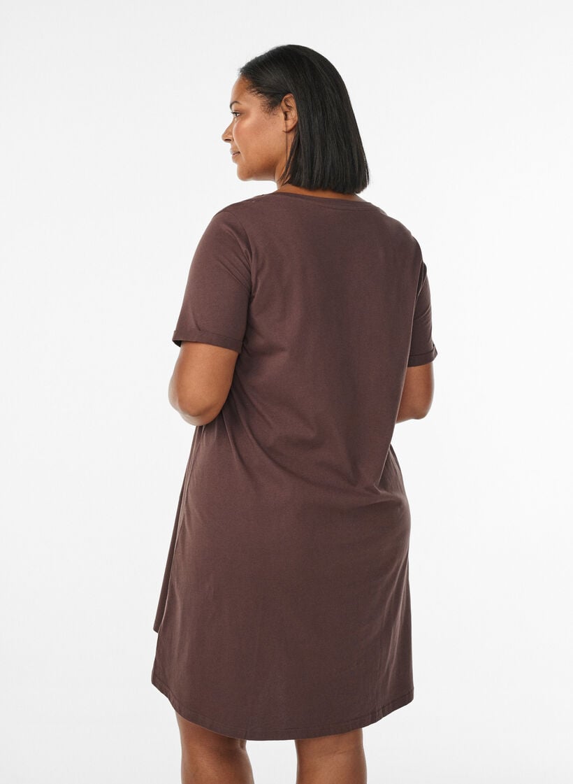 Short-sleeved nightgown in organic cotton, Brown, Model image number 2