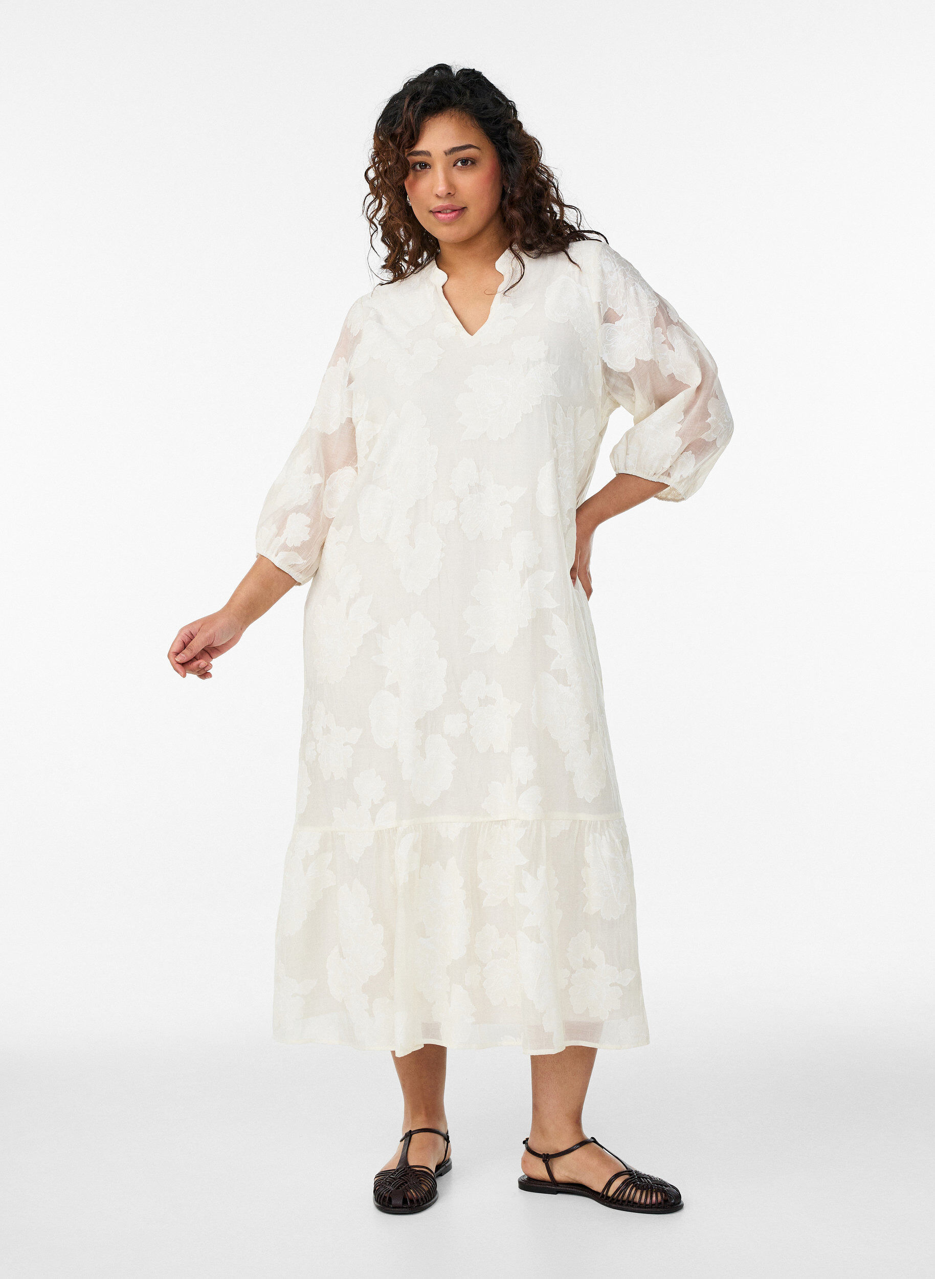 Midi dress with a floral print and sheer 3/4 sleeves, Beige, Model