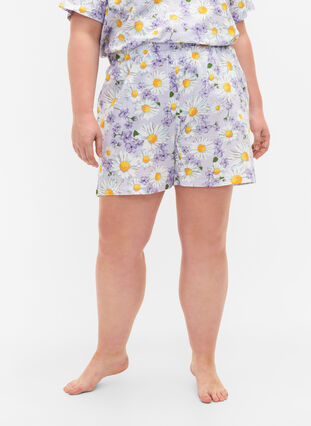 Loose pyjama shorts with print, Lavender Blue AOP, Model image number 2