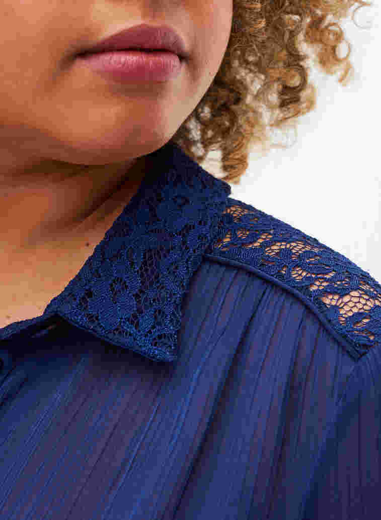 Long shirt with lace details, Evening Blue, Model image number 2