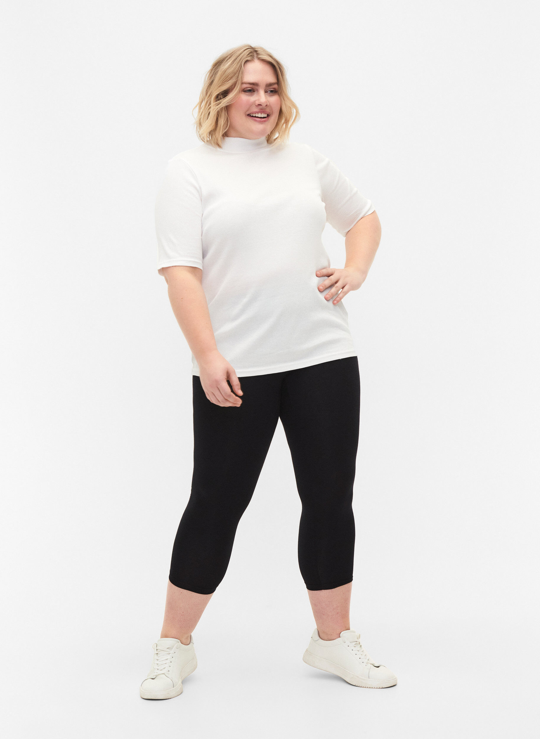ZizzifashionBasic 3/4 leggings in viscose, Black, Model image number 1
