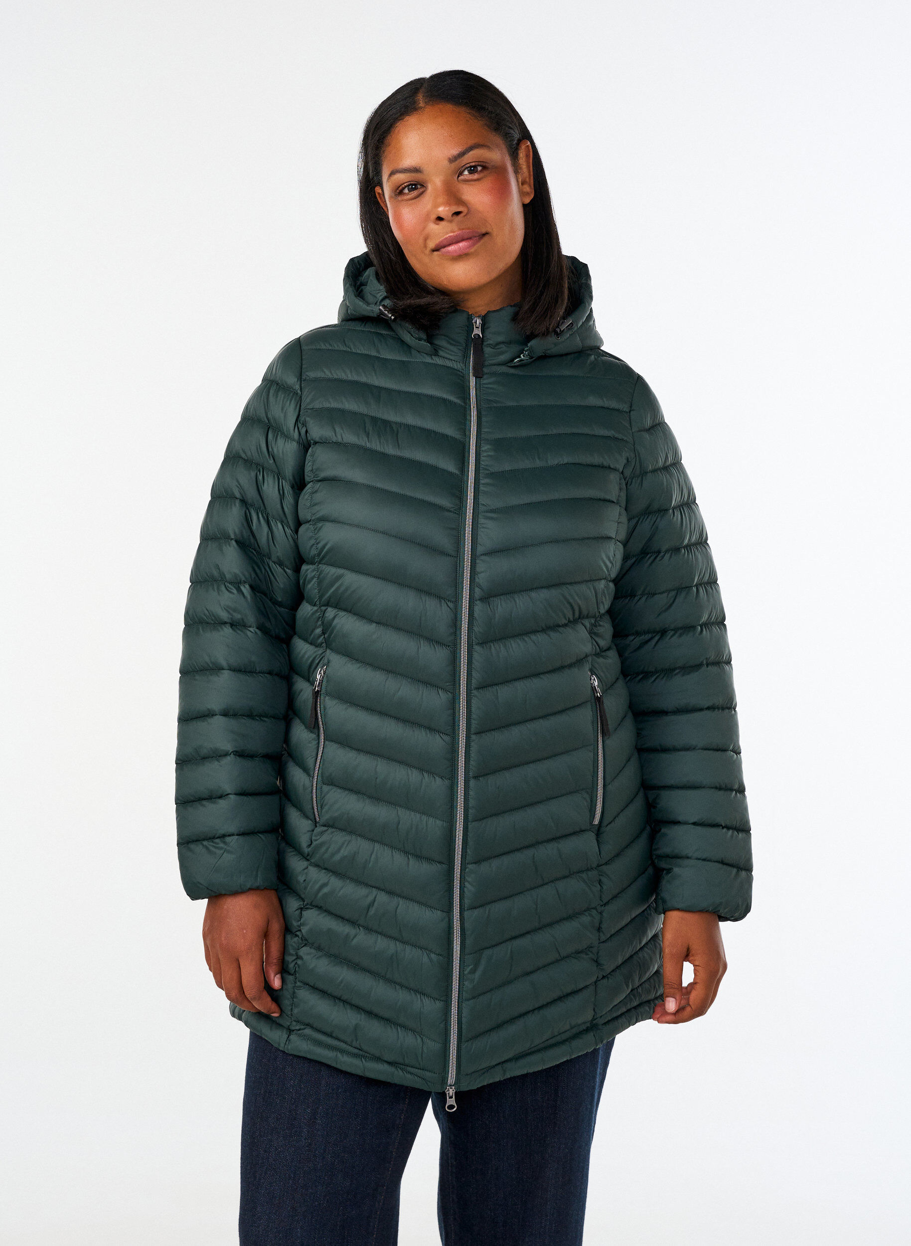Lightweight jacket with pockets and detachable hood, Green, Model