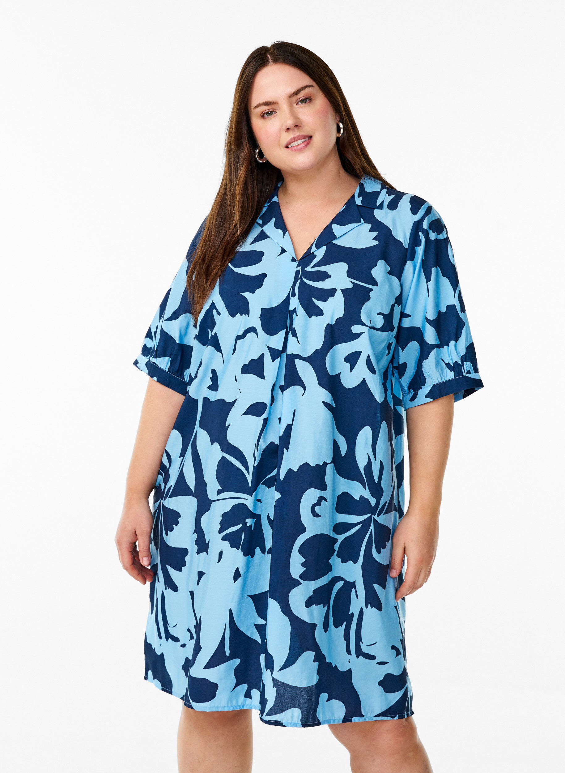 Knee-length dress with print and V-neck, Blue, Model