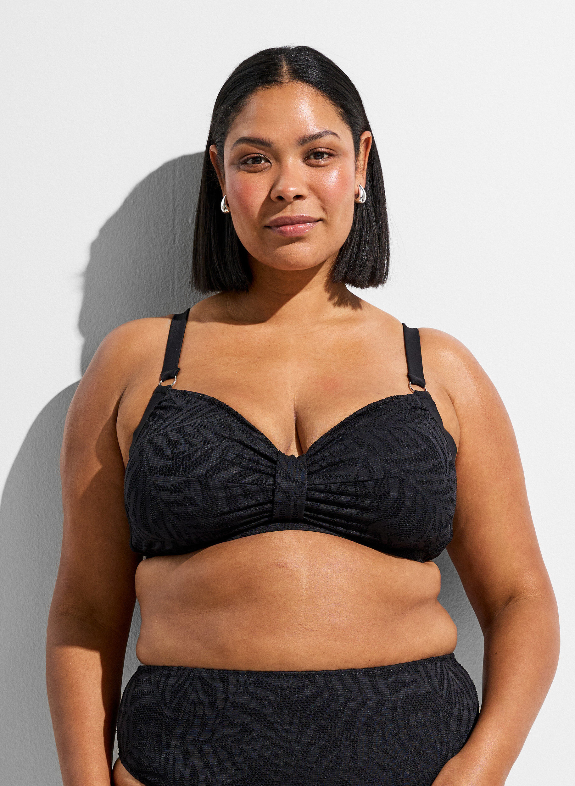 ZizzifashionBikini bra with structured mesh and removable inserts, Black, Model image number 0