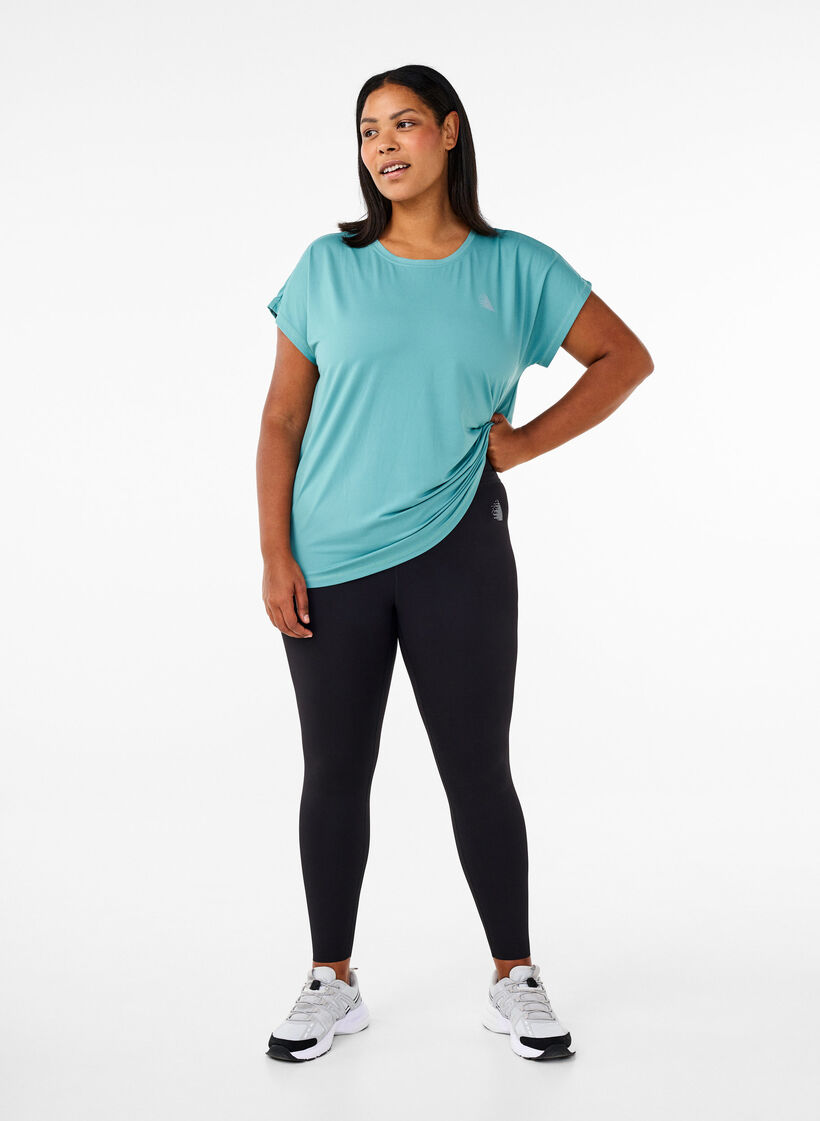 Solid-coloured workout T-shirt, Green, Model image number 1