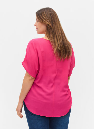 Short sleeved blouse with round neckline, Beetroot Purple, Model image number 1