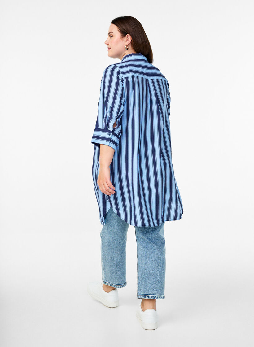 Short dress with collar and chest pocket, Blue, Model image number 2