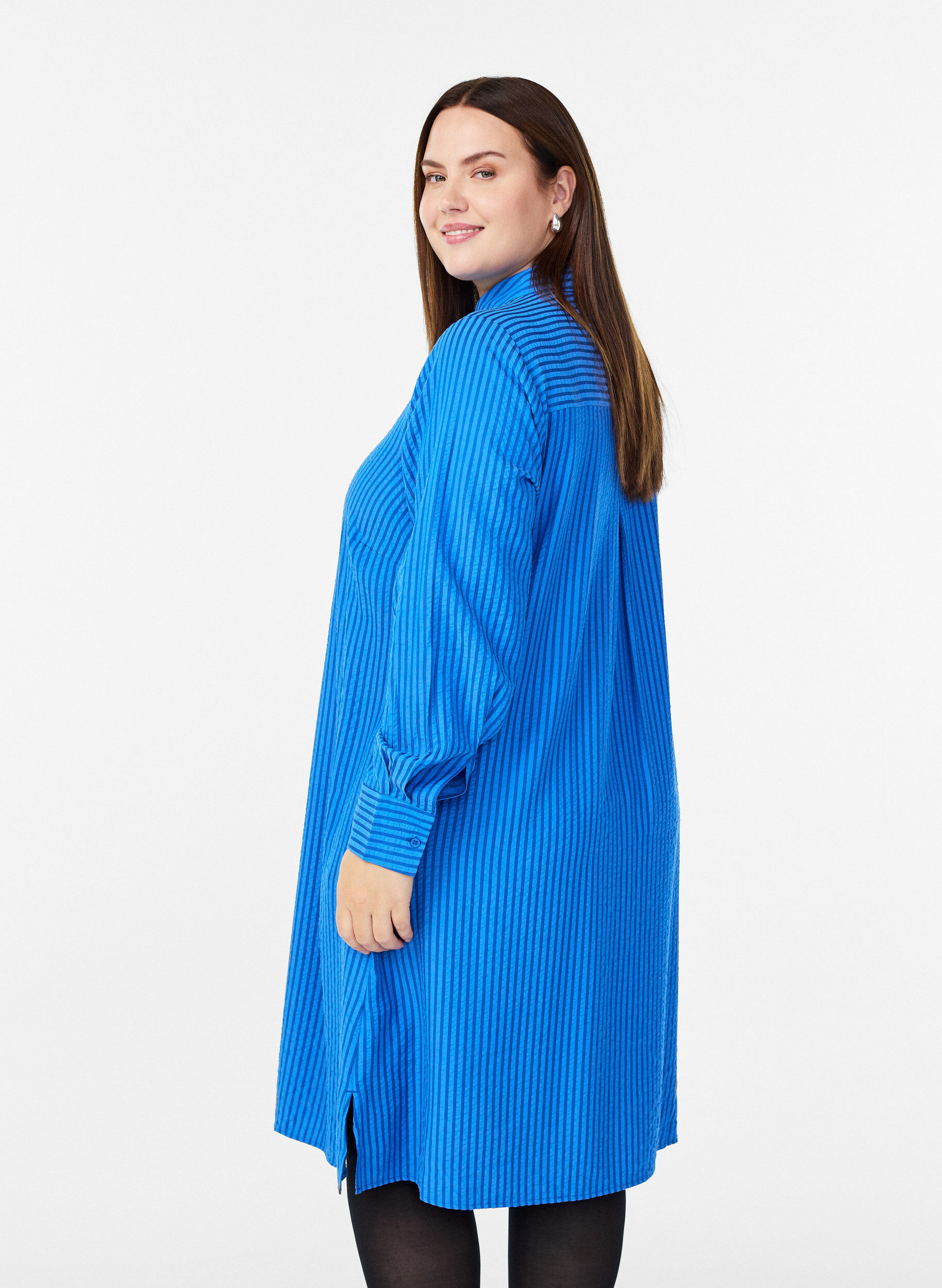 Zizzifashion Long striped shirt with button detail on the back, Blue, Model image number 2