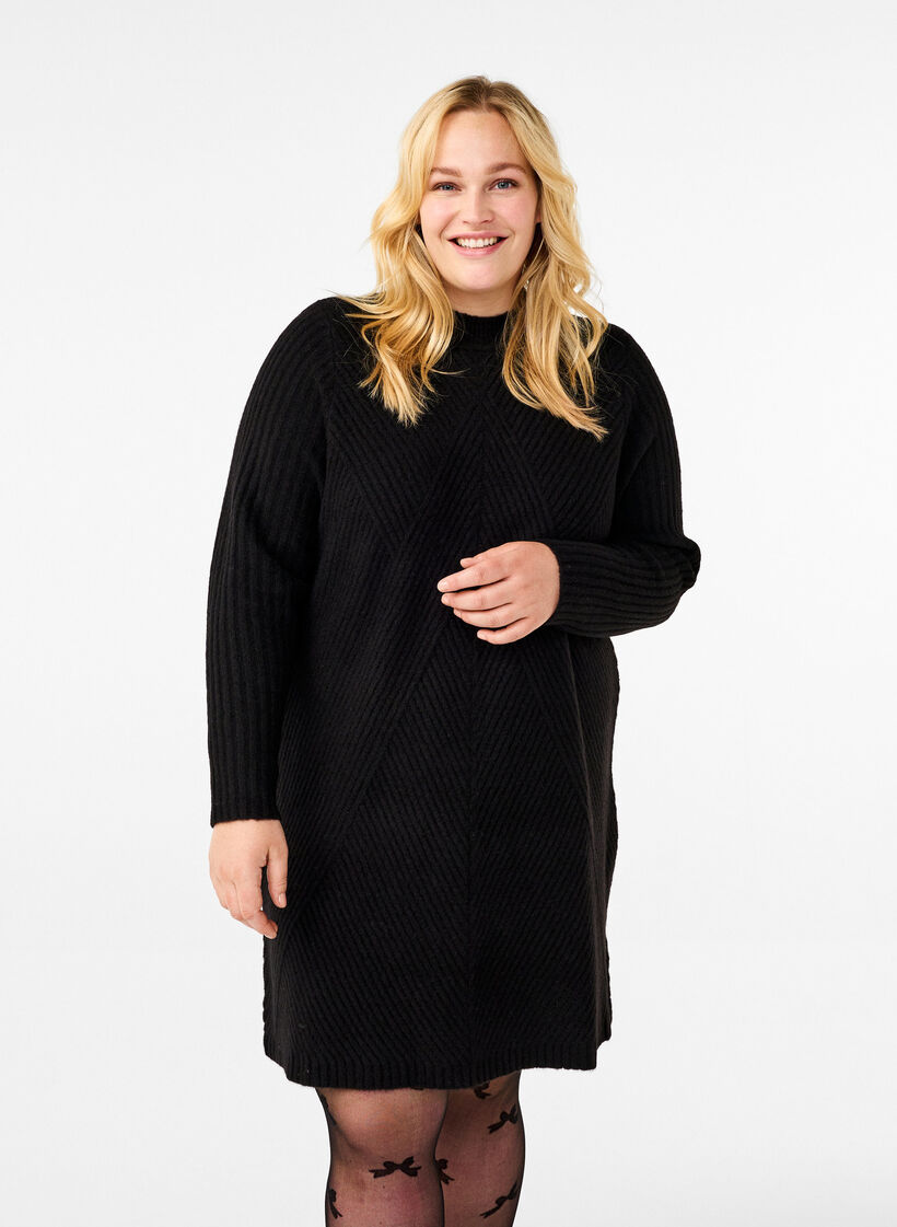 Short ribbed dress with a round neck, Black, Model image number 0