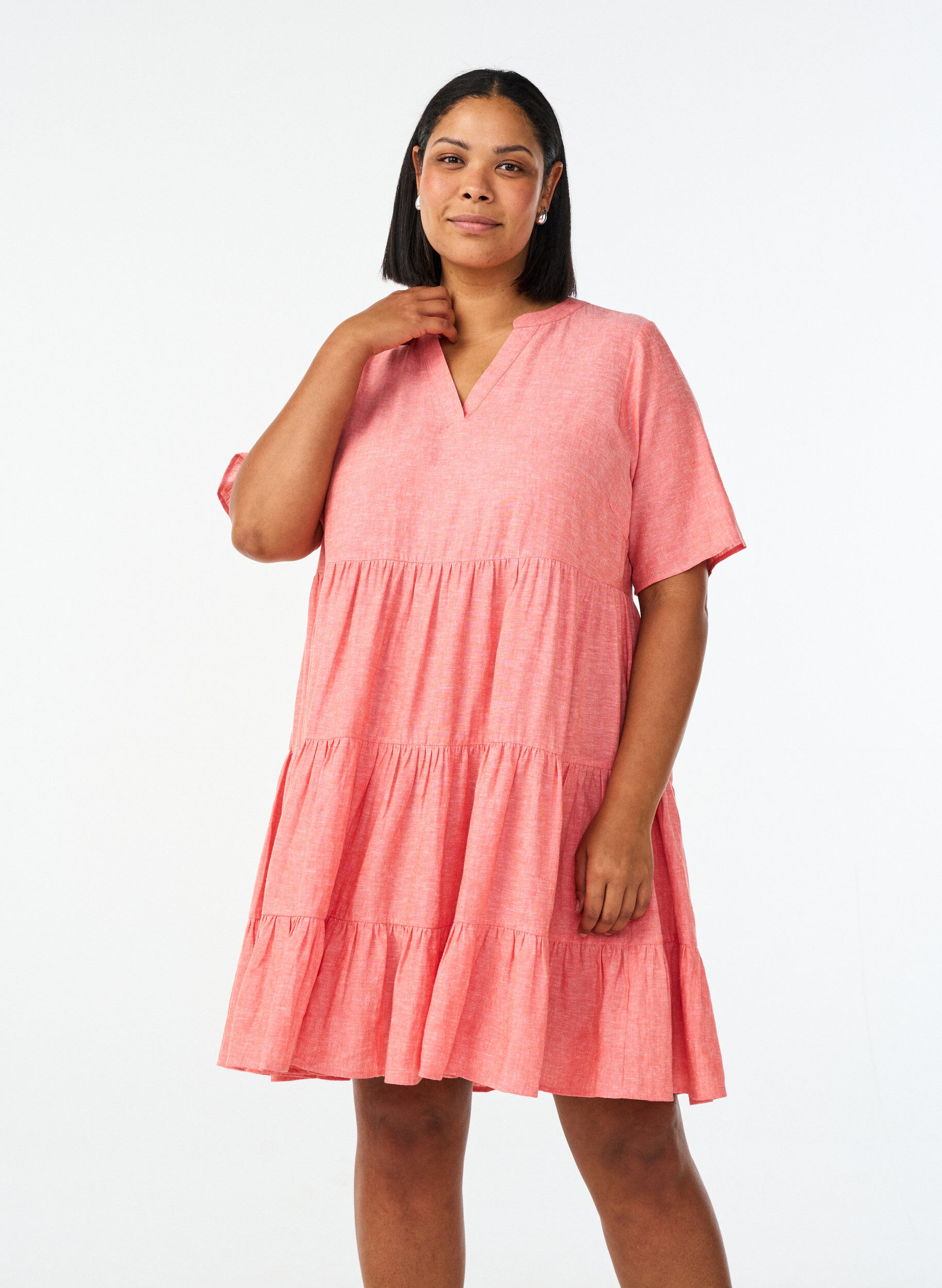 Knee-length A-line dress in linen and viscose, Coral, Model