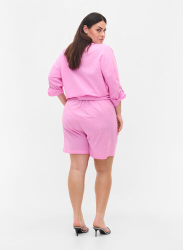 Loose shorts in cotton blend with linen, Begonia Pink, Model image number 0