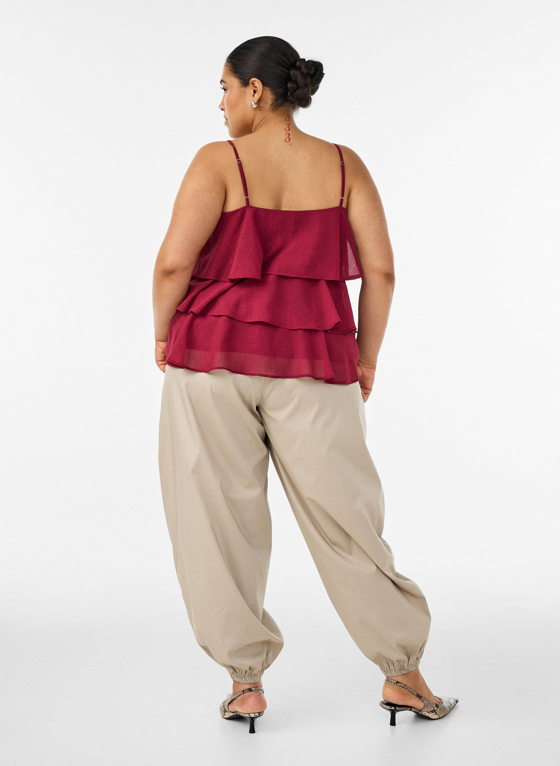 ZizzifashionBalloon trousers with pockets and an elasticated waistband, Beige, Model image number 1