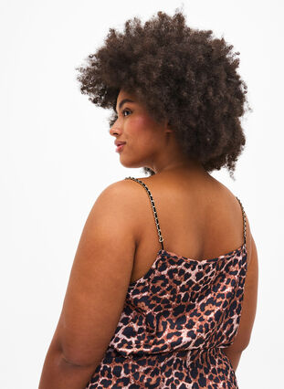 Leopard print top with chain strap, Leopard AOP, Model image number 1