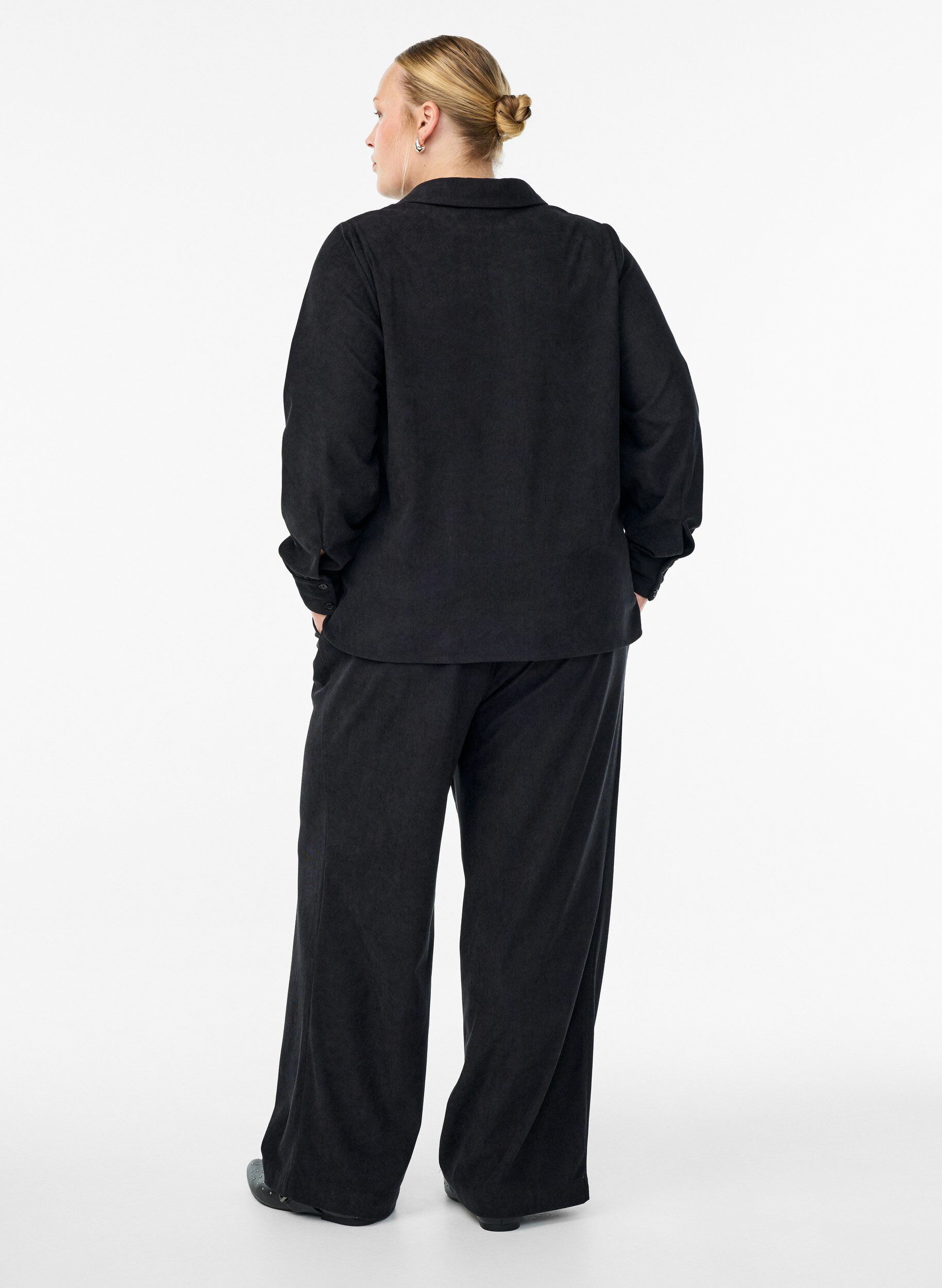 Zizzifashion Velvet trousers with a wide leg, Black, Model image number 2