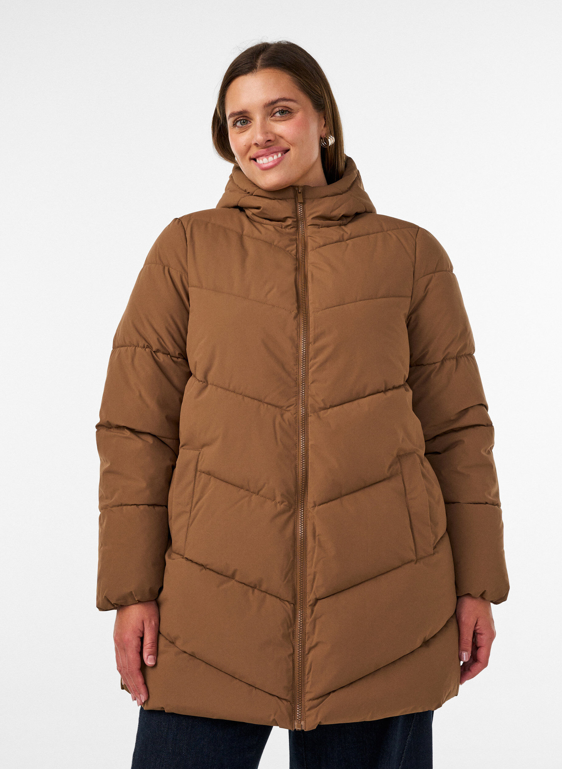Mid-length puffer jacket with hood, Brown, Model
