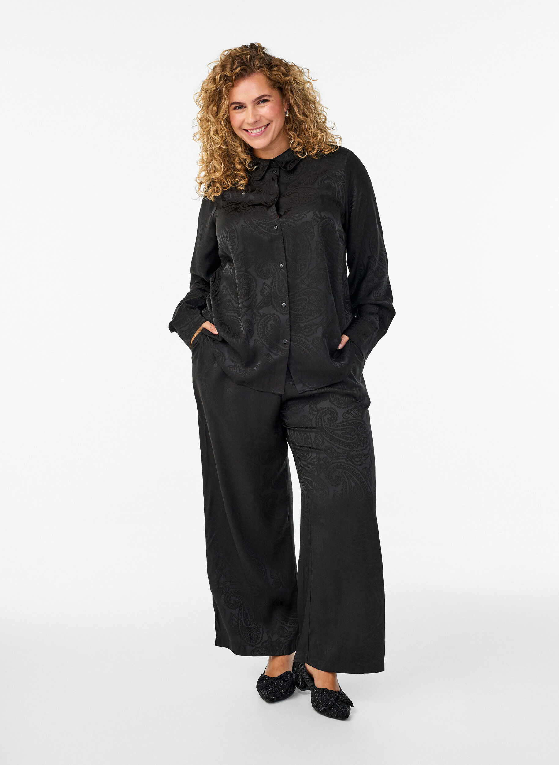 ZizzifashionShirt with tone-on-tone paisley pattern, Black, Model image number 1