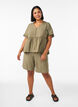 High-waisted linen and viscose shorts, Green, Model image number 1