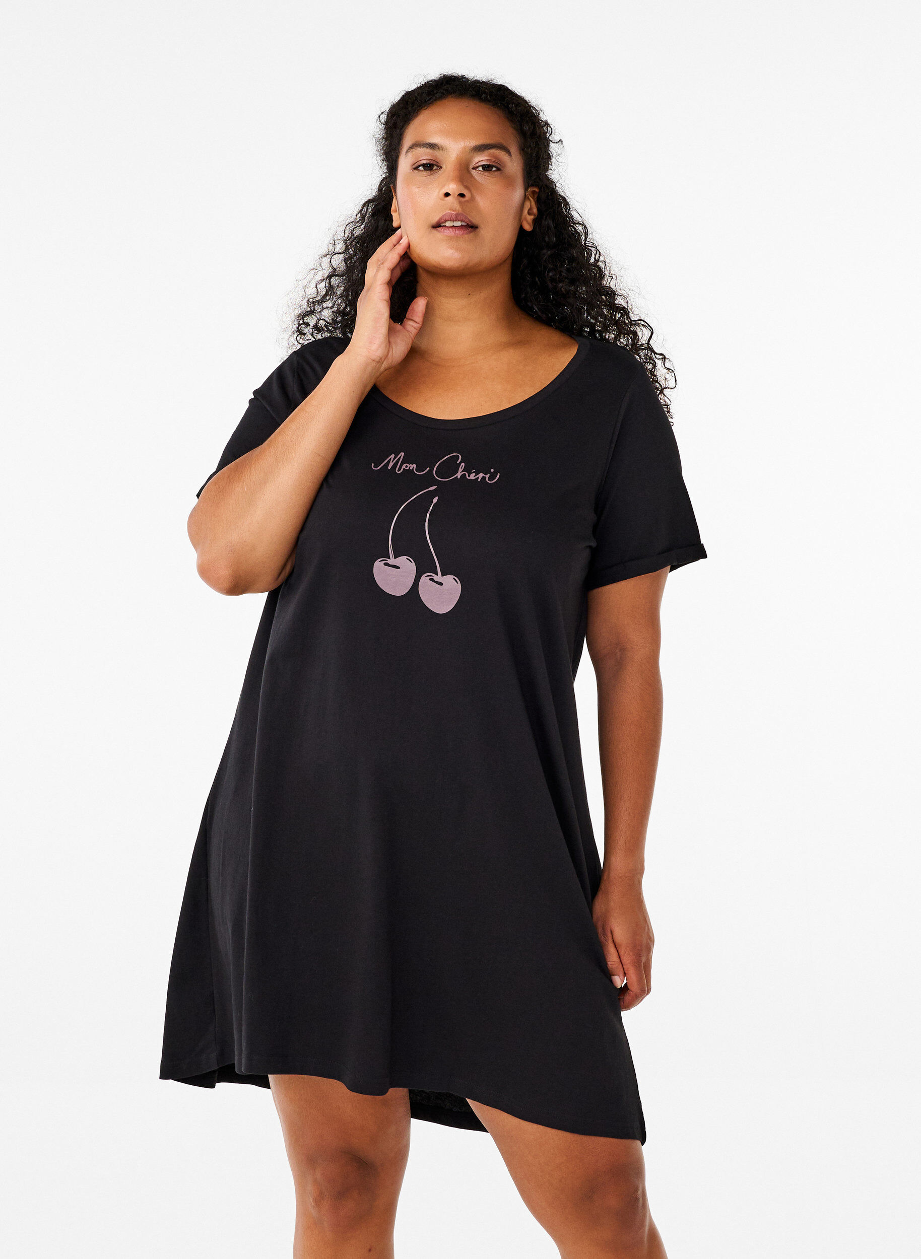 Zizzifashion Short-sleeved nightgown in organic cotton, Black, Model image number 0