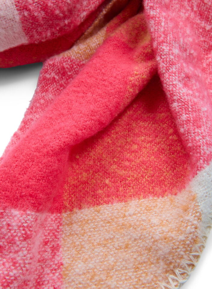 Coloured scarf, Azalea, Packshot image number 2