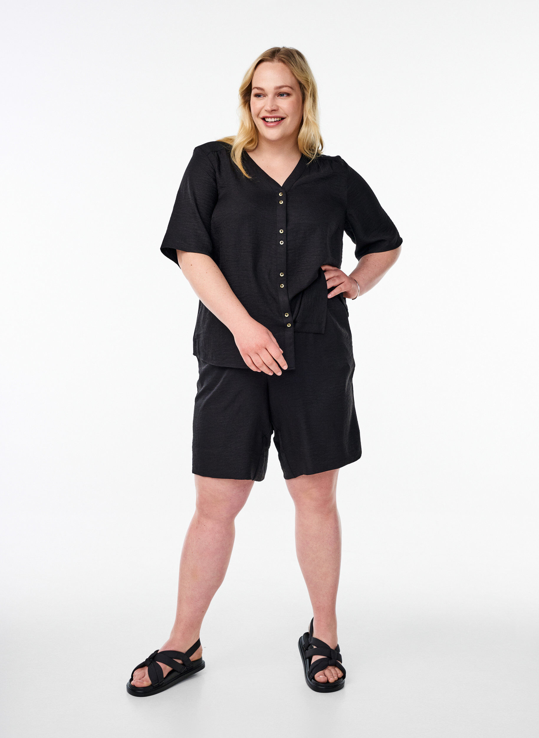 ZizzifashionShorts with pockets and high waist, Black, Model image number 1