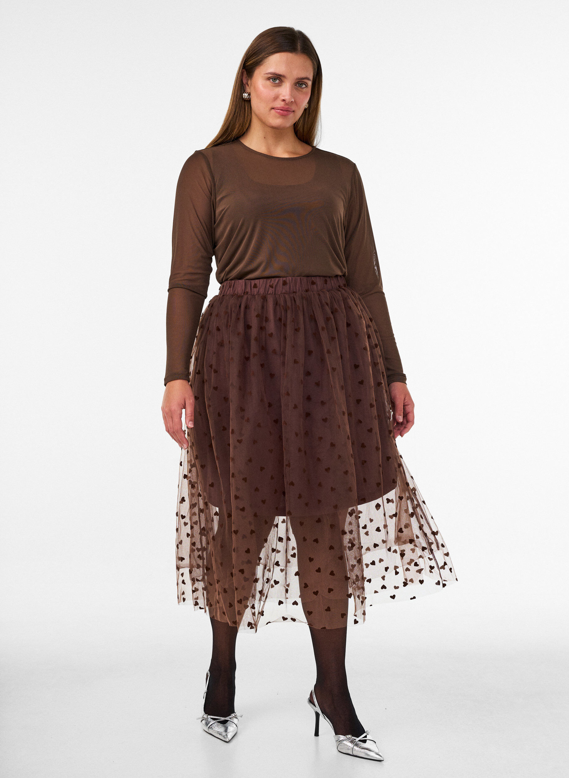 Midi tulle skirt with hearts, Brown, Model
