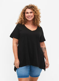 Cotton t-shirt with short sleeves, Black SOLD, Model