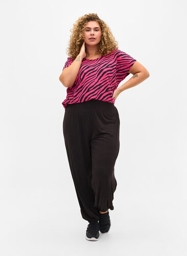 Loose-fitting trousers in viscose, Black, Model image number 0