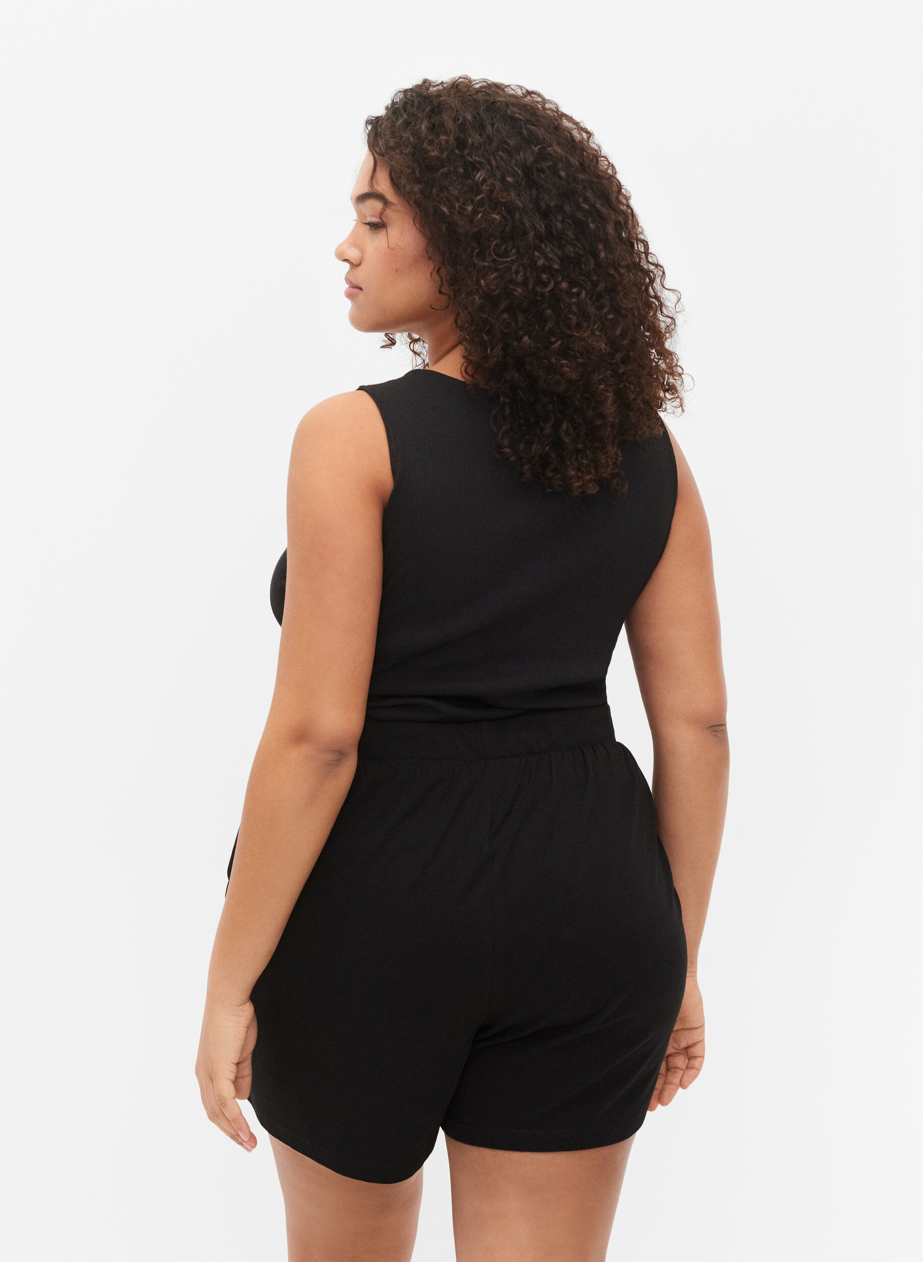 Zizzifashion Loose pyjama shorts in cotton blend, Black, Model image number 2