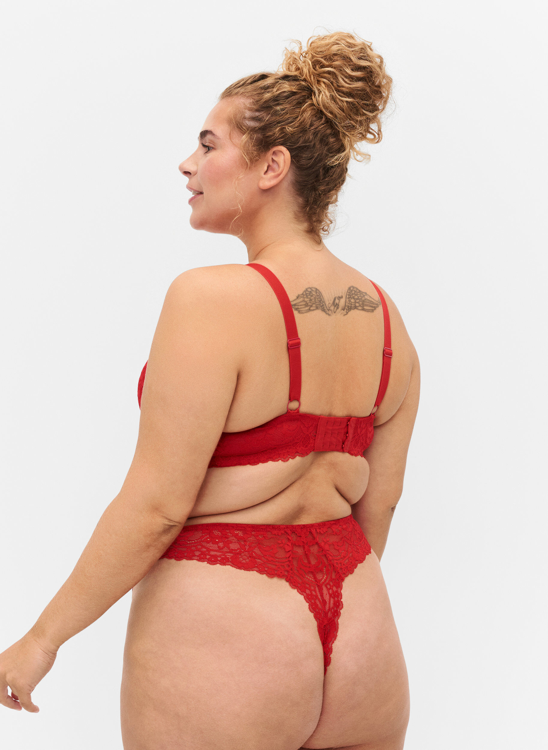 Zizzifashion Lace G-string with regular waist, Red Ass., Model image number 1