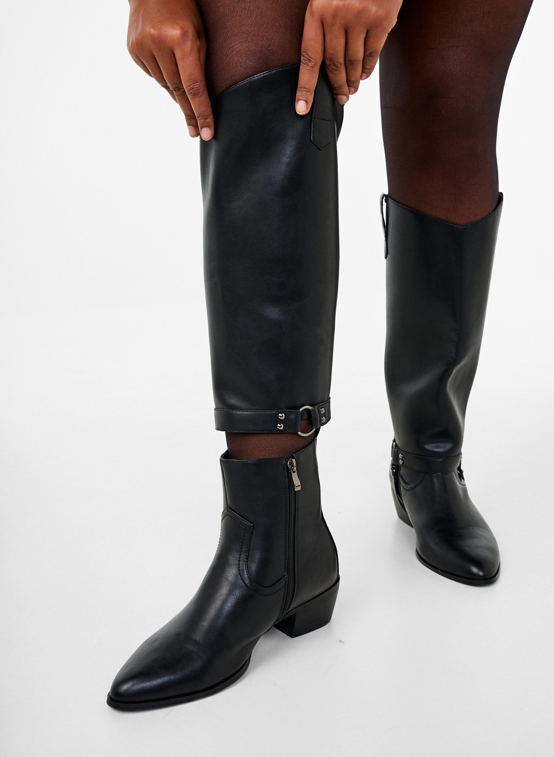 ZizzifashionHigh boot with detachable shaft, Black, Model image number 3