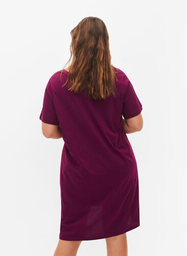 Organic cotton nightdress with V-neck , Dark Purple W. Be, Model image number 1