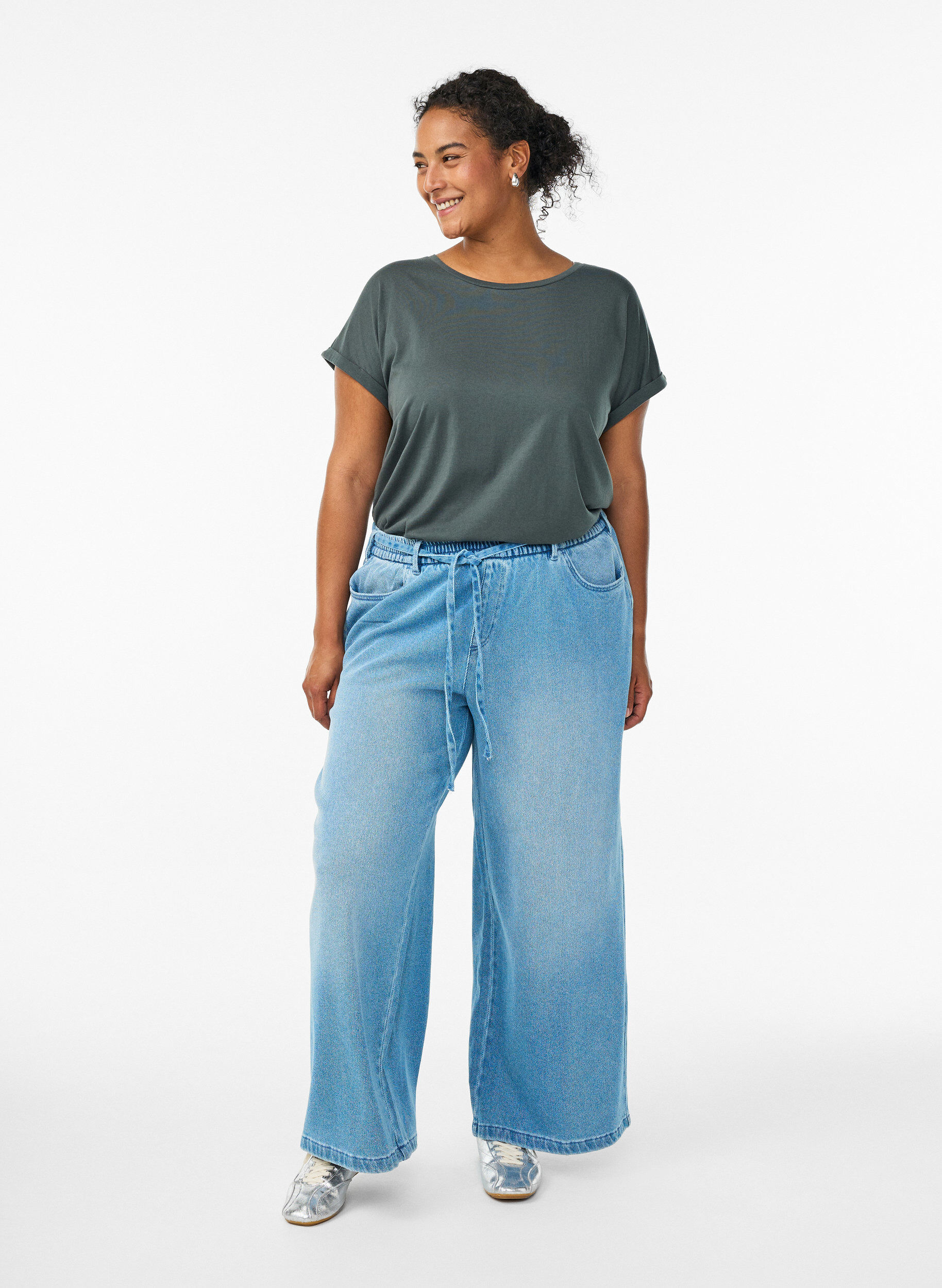 Zizzifashion Short-sleeved t-shirt in a cotton blend, Green, Model image number 1