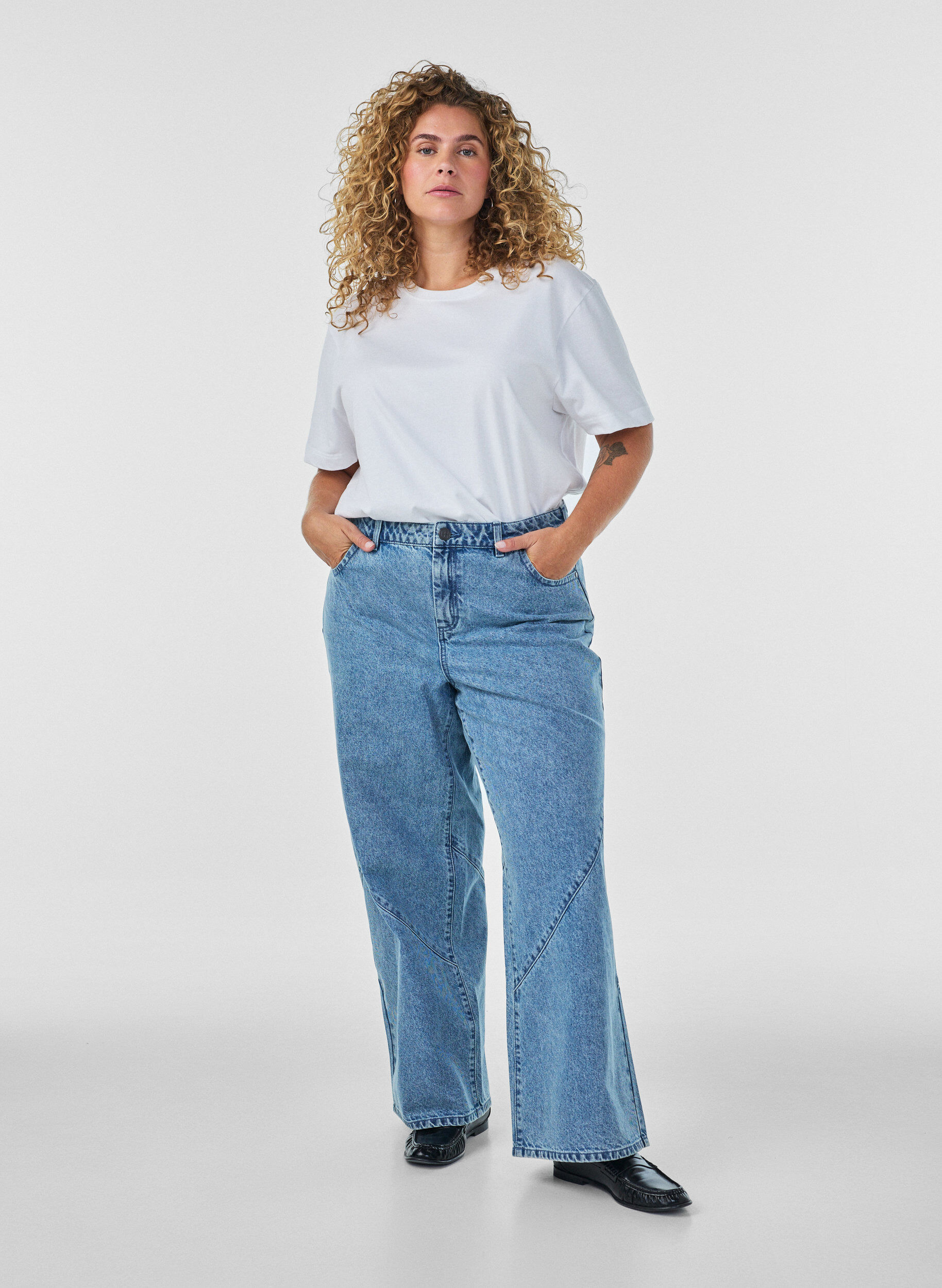 ZizzifashionWide fit jeans with seam details, Light Blue, Model image number 0