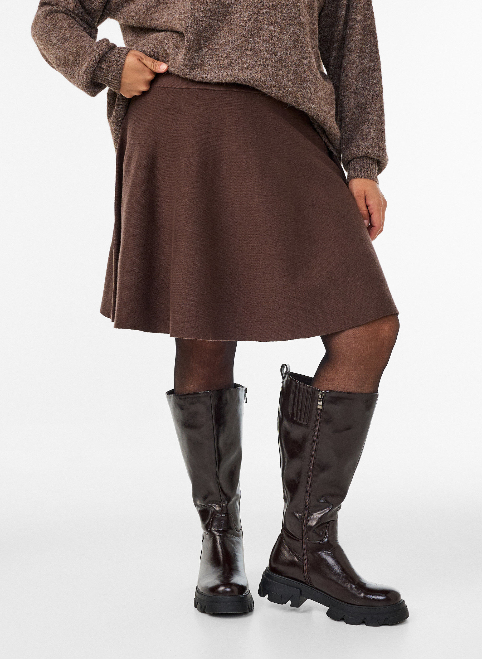 ZizzifashionShort knitted A-line skirt, Brown, Model image number 3