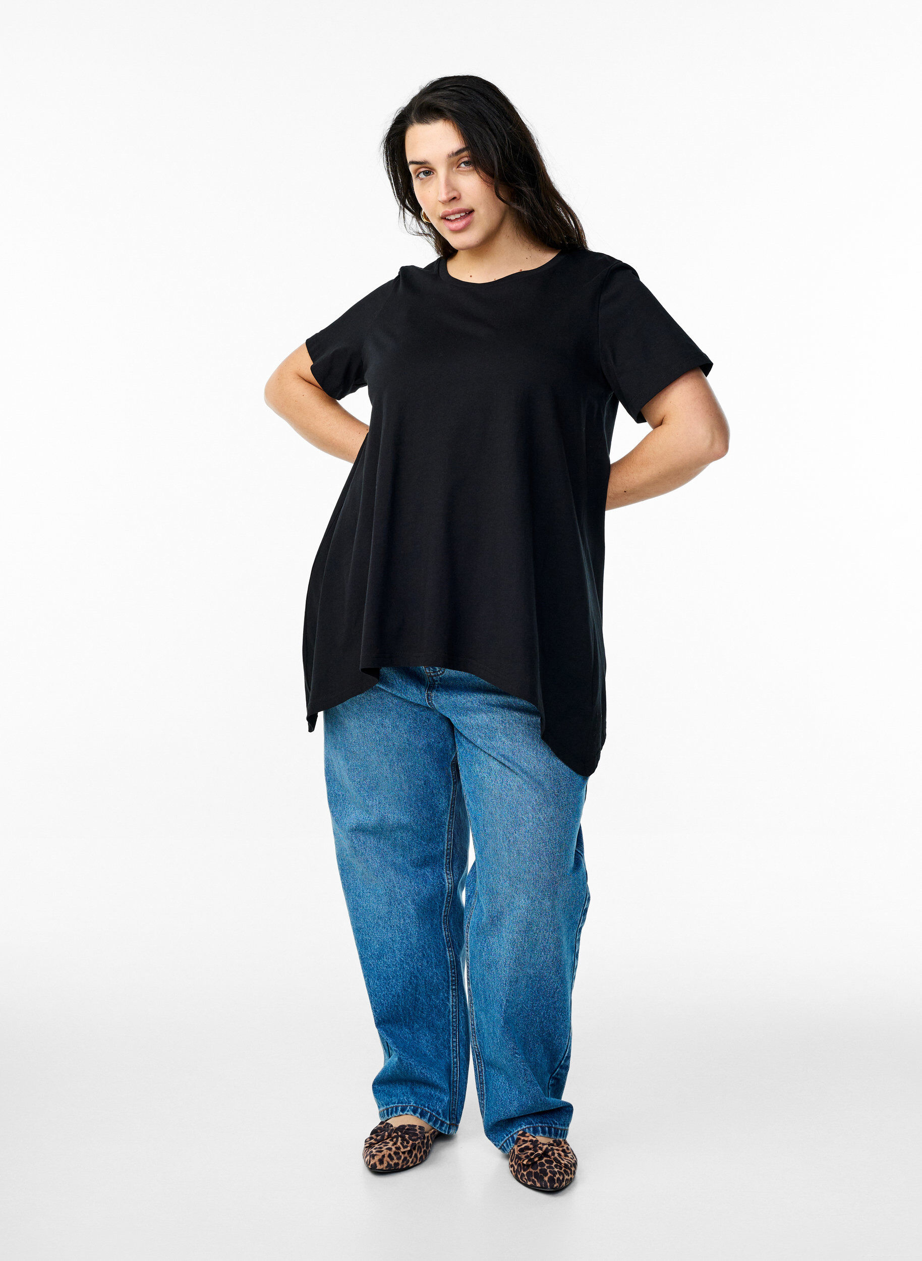 ZizzifashionT-shirt with a round neck and A-line shape, Black, Model image number 1