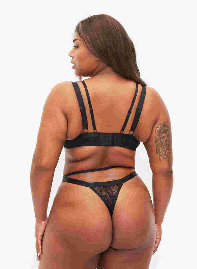Thong with string details and lace, Black, Model