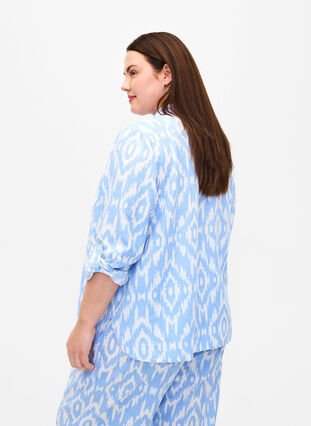 Patterned shirt with linen, Serenity AOP, Model image number 1