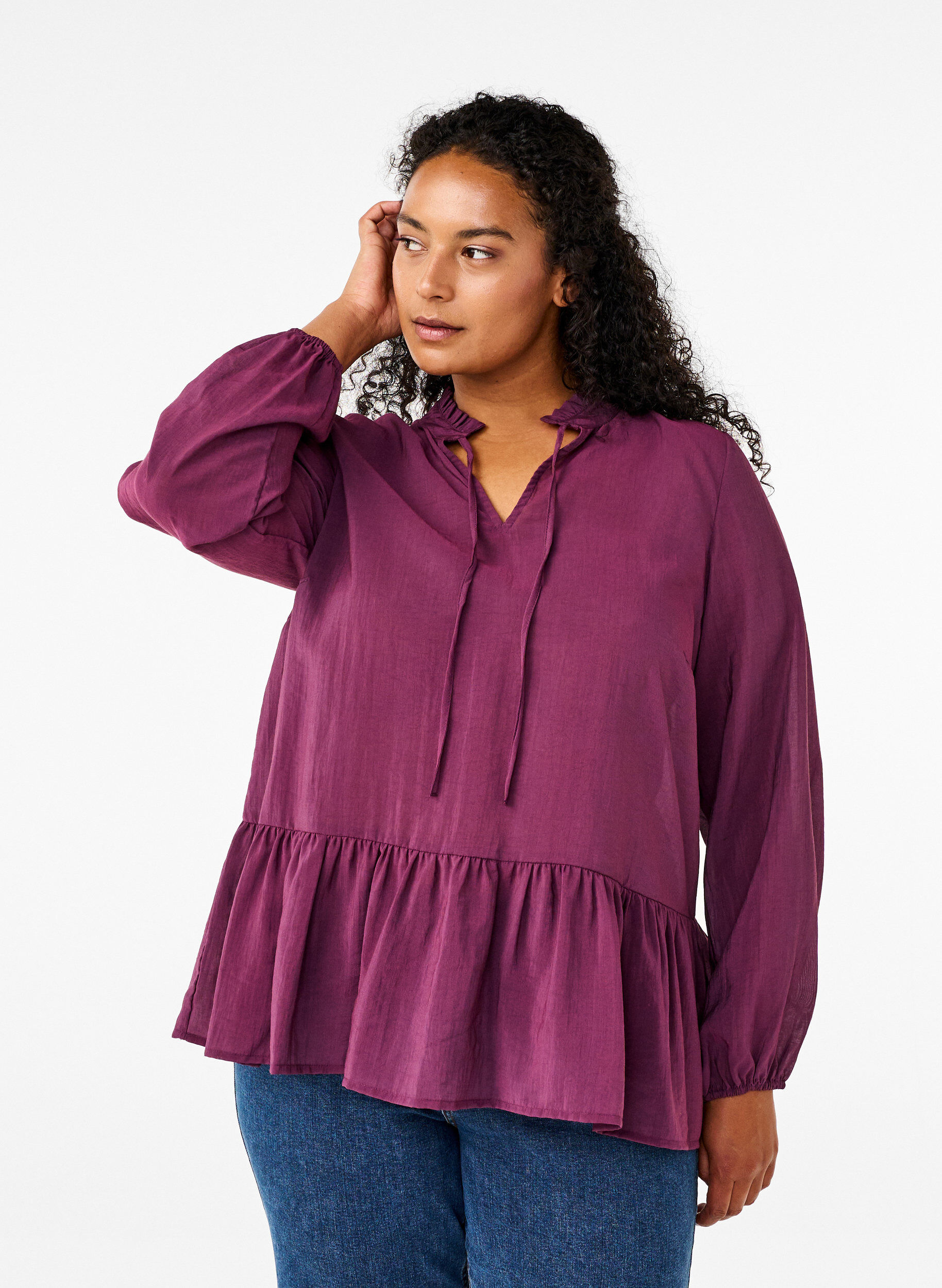 Viscose blouse with peplum, Purple, Model
