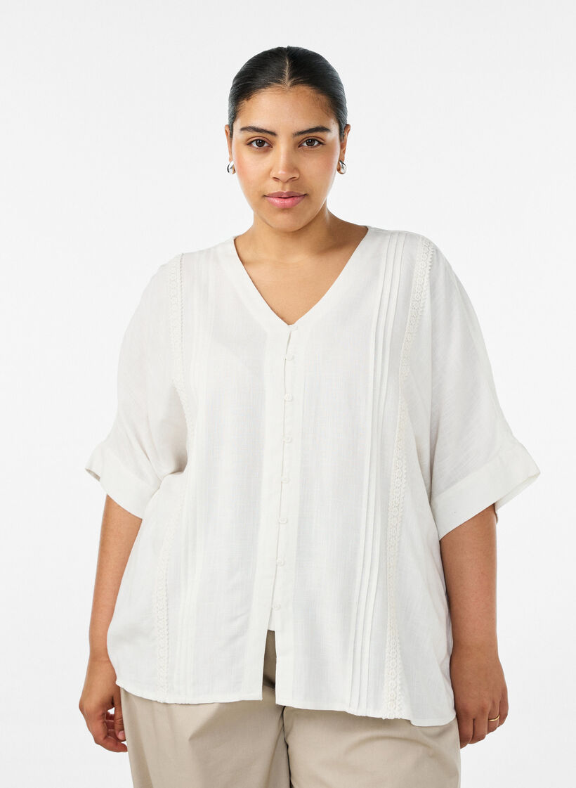 Viscose blouse with crochet trim and buttons, Vanilla, Model image number 0