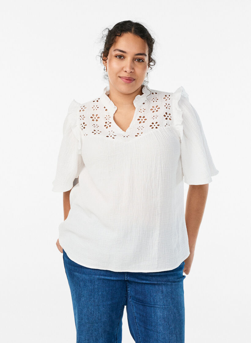 Blouse in cotton muslin with broderie anglaise and 1/2 sleeves, White, Model image number 0