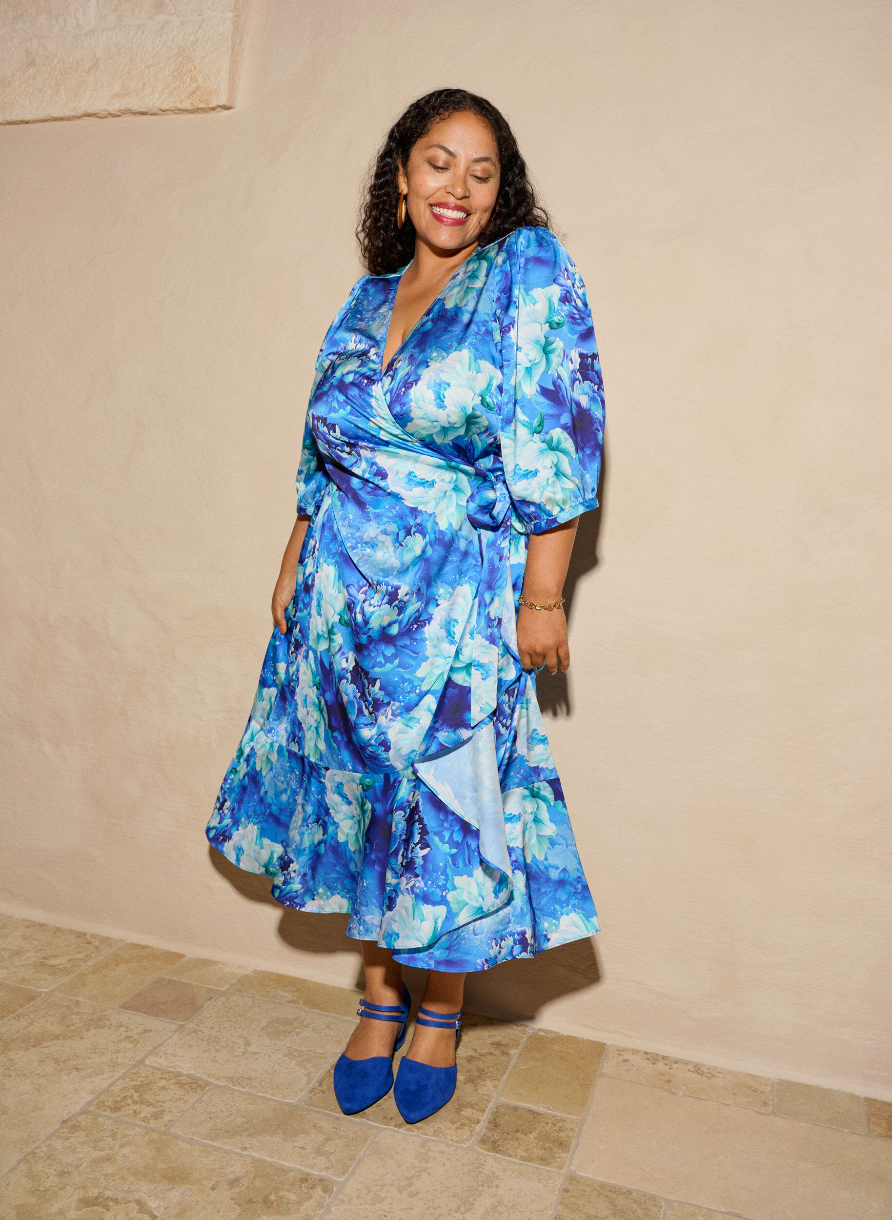 Zizzifashion Floral wrap dress with 3/4 sleeves, Blue, Image image number 0