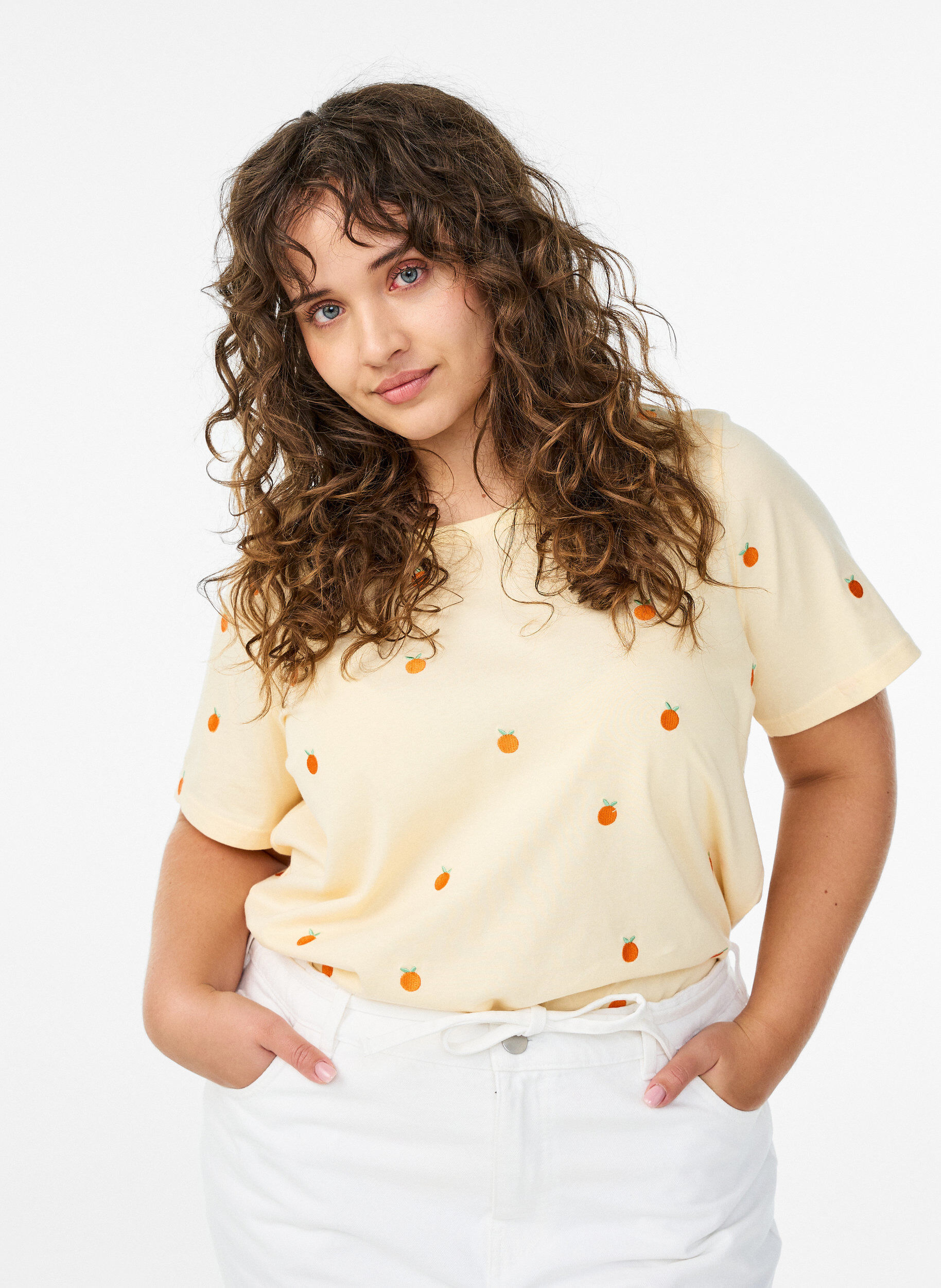 Zizzifashion T-shirt in organic cotton with embroidered motifs, Yellow, Model image number 0