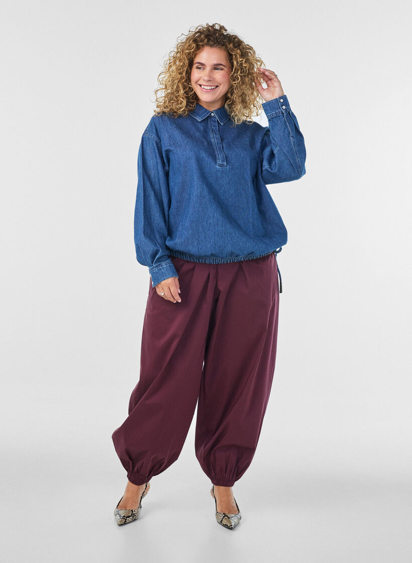 Balloon trousers with pockets and an elasticated waistband, Red, Model image number 0