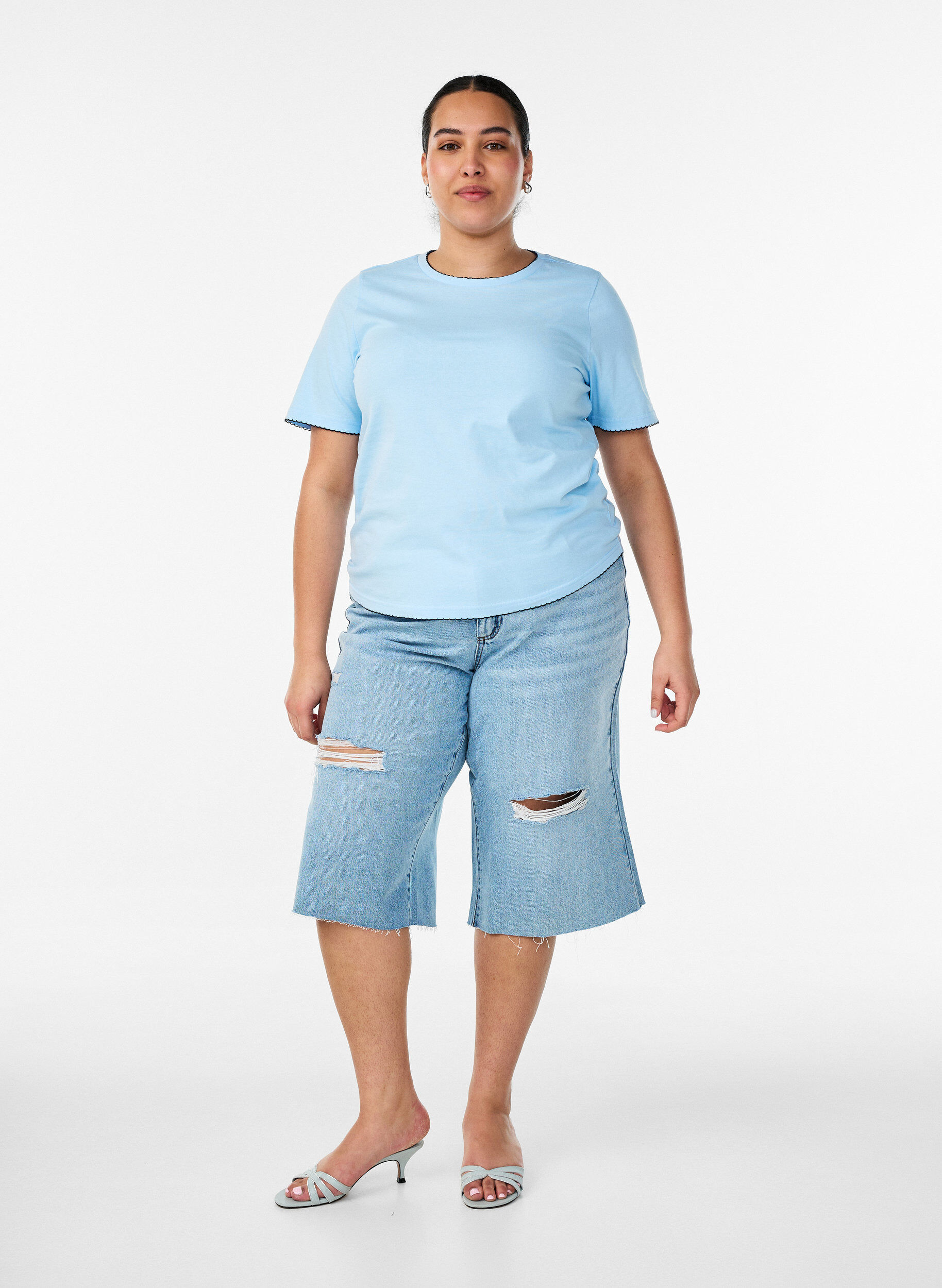 ZizzifashionCotton T-shirt with wavy contrasting edges, Light Blue, Model image number 1