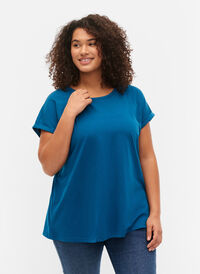 Short sleeved cotton blend t-shirt, Petrol Blue, Model
