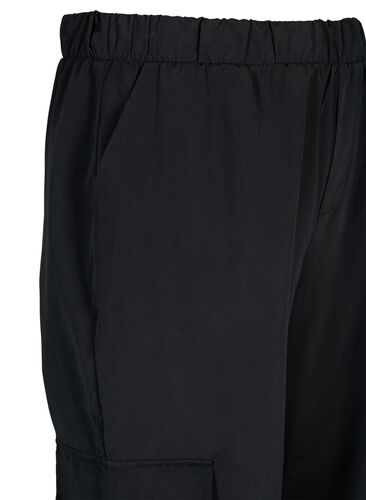 Cropped cargo pants with adjustable elastic, Black, Packshot image number 2