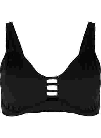 Bikini underwired bra with removable pads