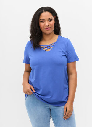 Short sleeve t-shirt with v-neckline, Dazzling Blue, Model image number 0
