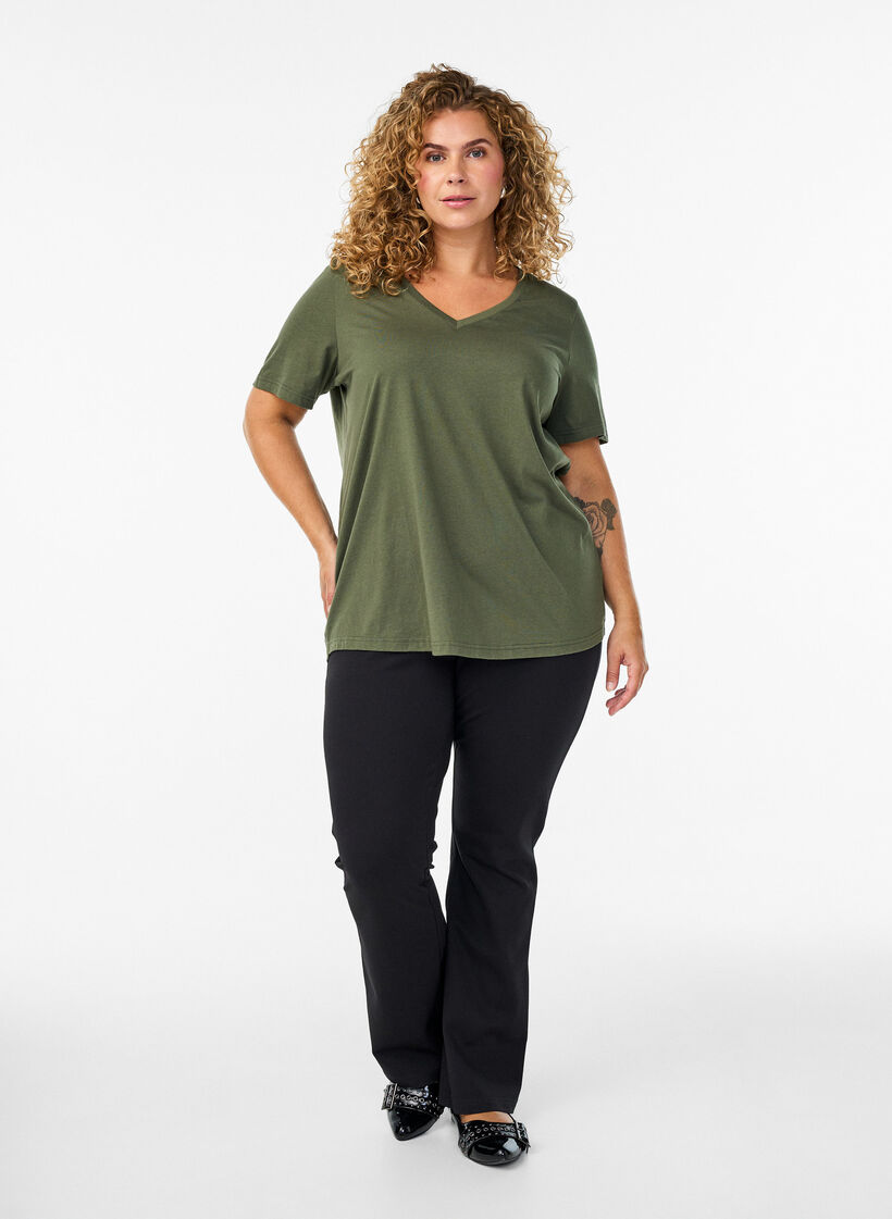 Short-sleeved t-shirt with v-neck, Green, Model image number 1